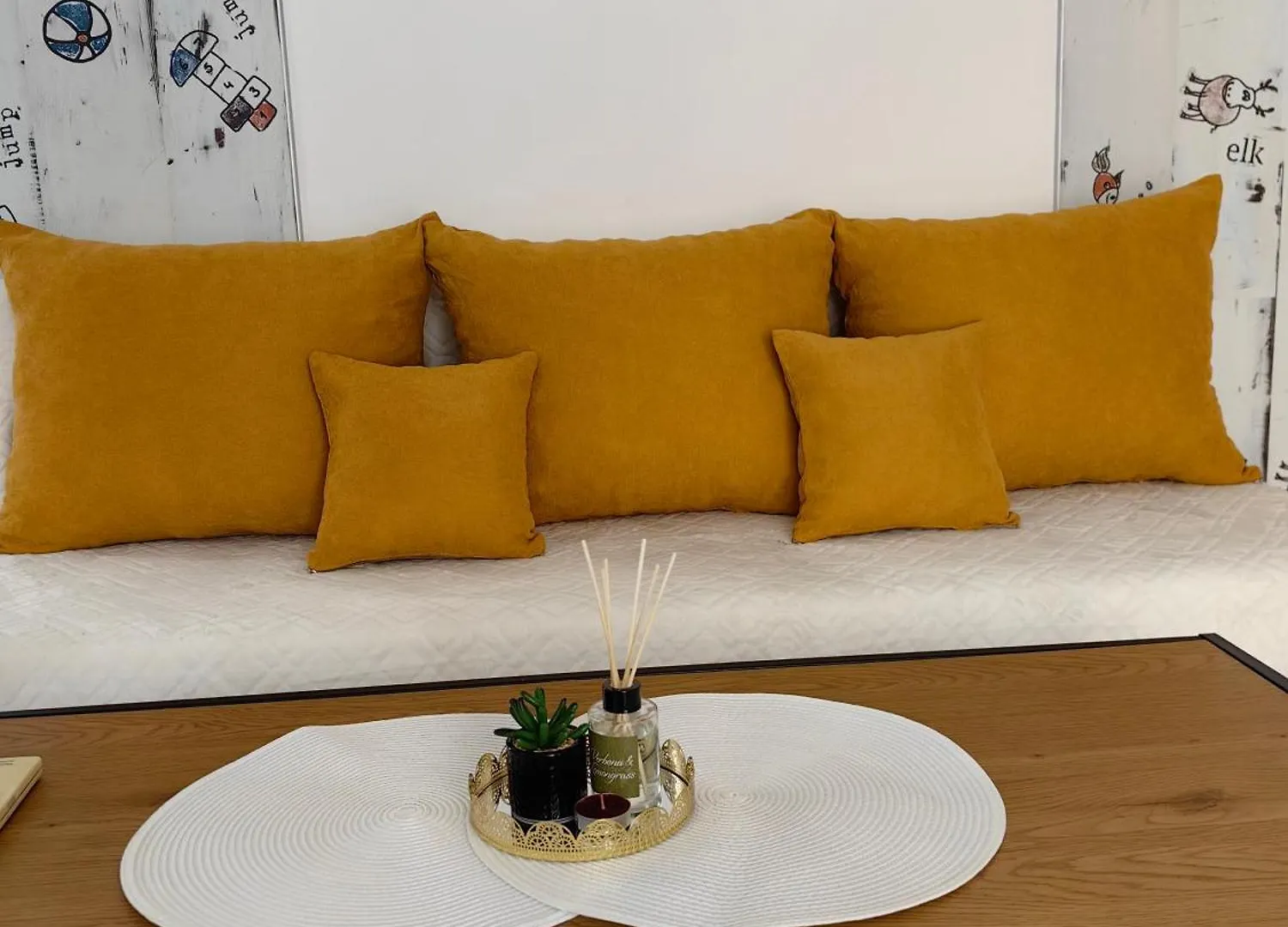 2 Bedrooms Apartment. 플로브디프
